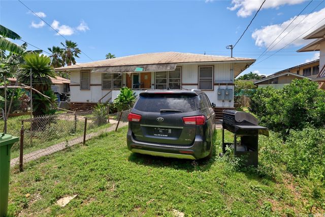 98-163 Kaluamoi Place, Pearl City, HI 96782