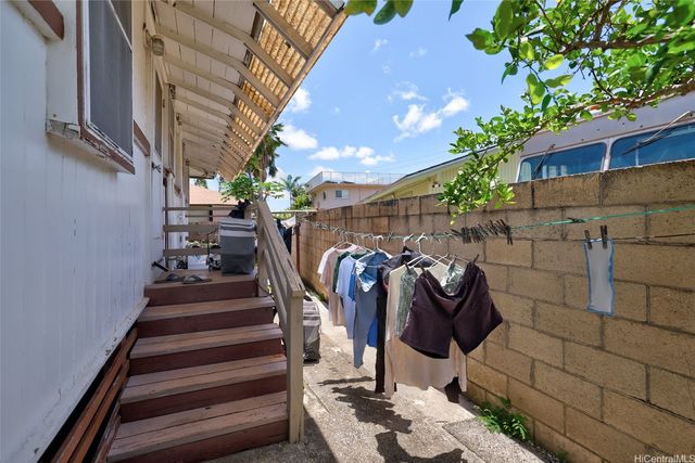 98-163 Kaluamoi Place, Pearl City, HI 96782