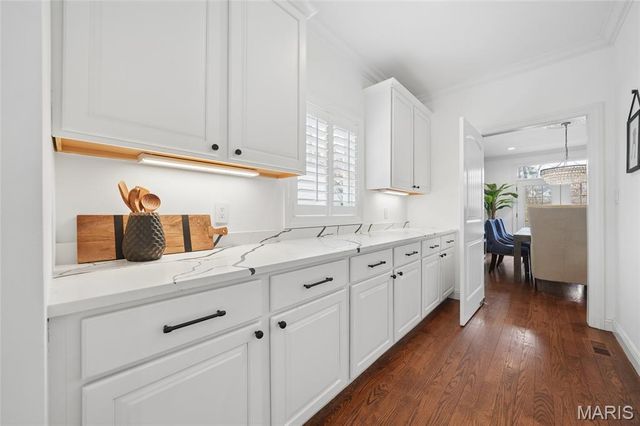 34 Burroughs Lane, St Louis, MO 63124