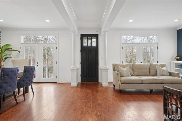 34 Burroughs Lane, St Louis, MO 63124