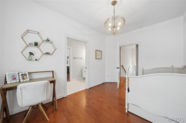 34 Burroughs Lane, St Louis, MO 63124