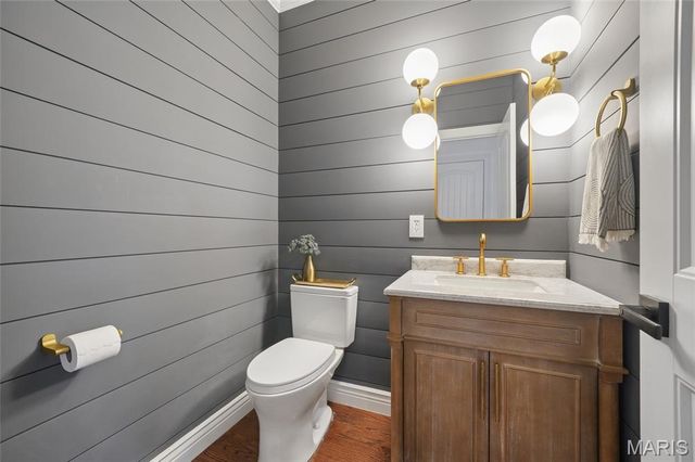 34 Burroughs Lane, St Louis, MO 63124
