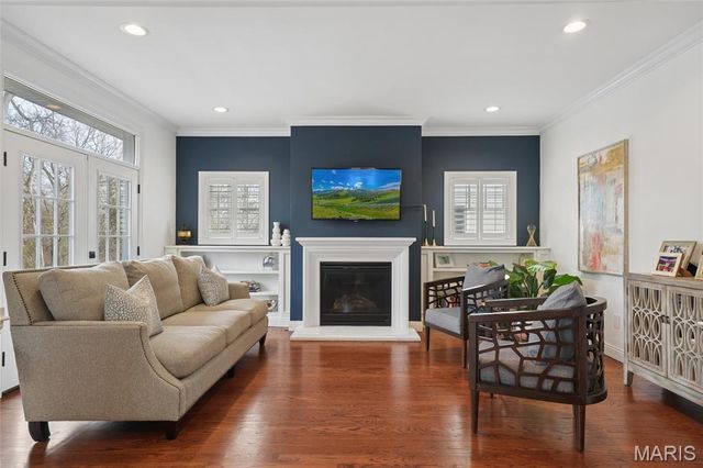 34 Burroughs Lane, St Louis, MO 63124