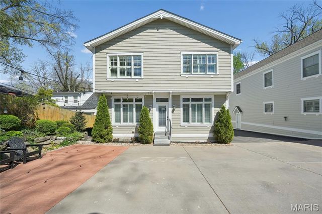 34 Burroughs Lane, St Louis, MO 63124