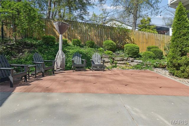 34 Burroughs Lane, St Louis, MO 63124