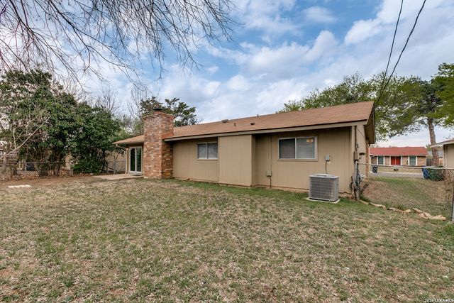 7114 SPRING MORNING ST, San Antonio, TX 78249