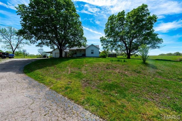 1470 Gravois Road, St Clair, MO 63077