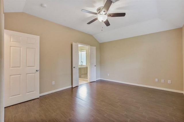 74 S Wynnoak Circle, The Woodlands, TX 77382