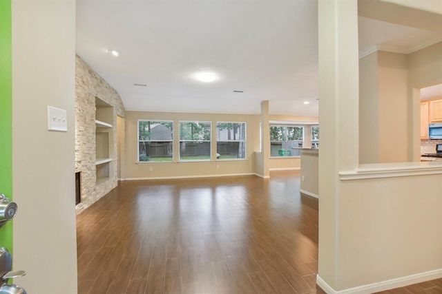 74 S Wynnoak Circle, The Woodlands, TX 77382