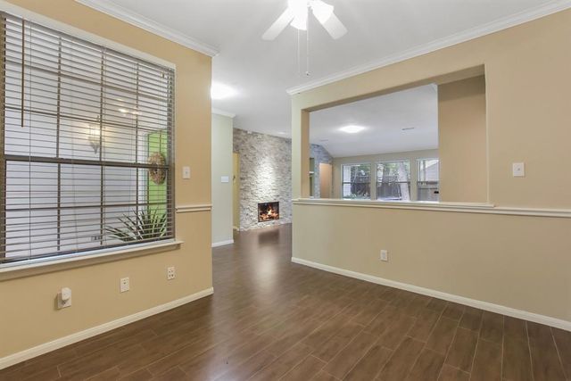 74 S Wynnoak Circle, The Woodlands, TX 77382