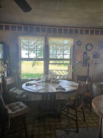 1404 Harlow Road, Summersville, MO 65571