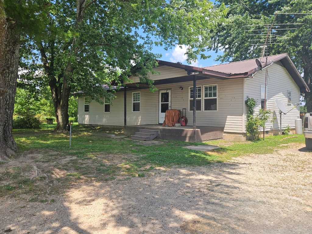 1404 Harlow Road, Summersville, MO 65571