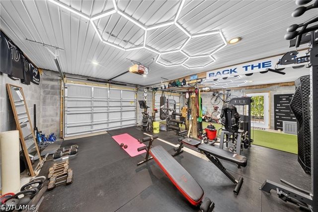 5191 Coral Wood DR, Naples, FL 34119