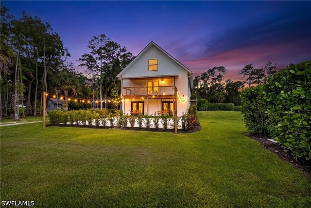 5191 Coral Wood DR, Naples, FL 34119