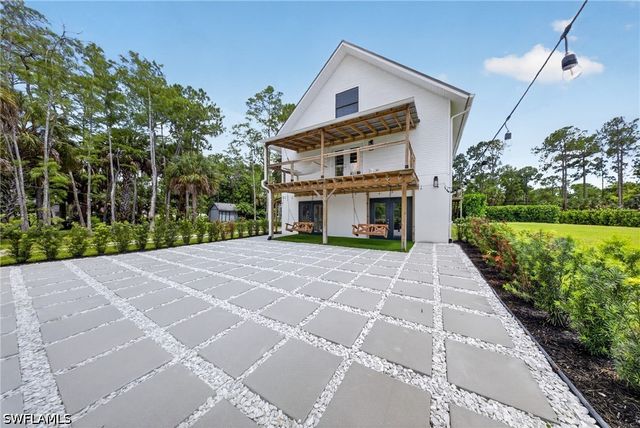 5191 Coral Wood DR, Naples, FL 34119