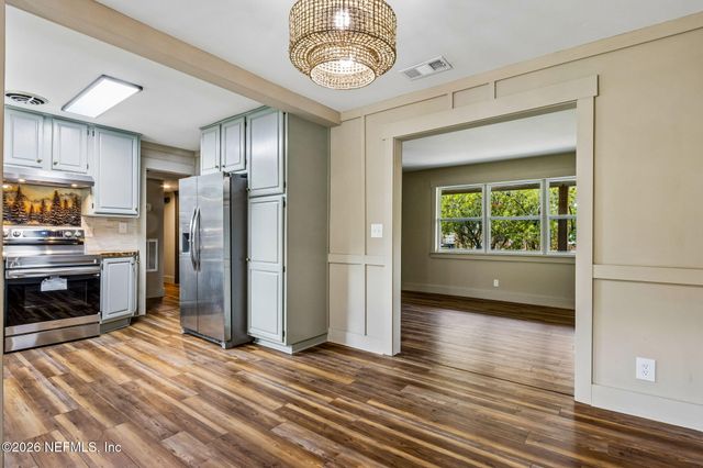 3445 CESERY Boulevard, Jacksonville, FL 32277