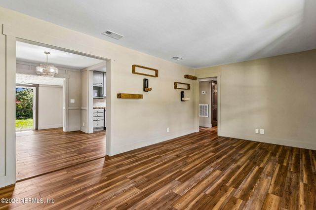 3445 CESERY Boulevard, Jacksonville, FL 32277