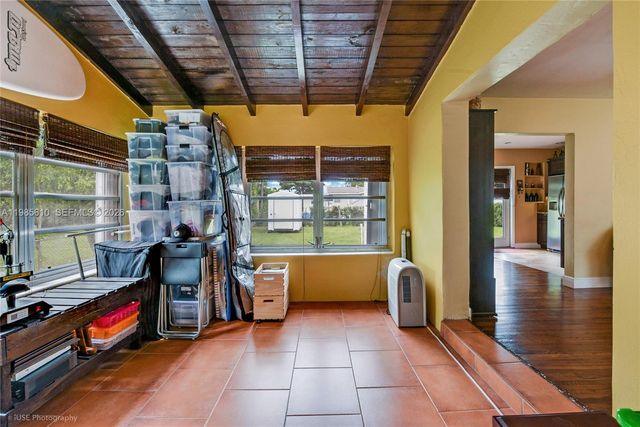 6457 SW 10th St, West Miami, FL 33144