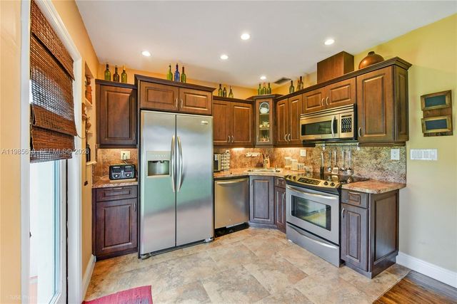 6457 SW 10th St, West Miami, FL 33144