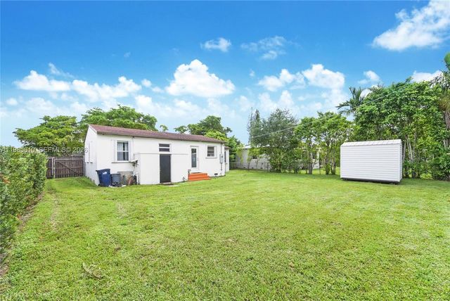 6457 SW 10th St, West Miami, FL 33144