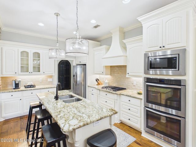 108 Esther Cove, Madison, MS 39110