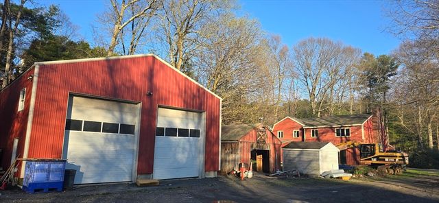 420 Salem St, Lynnfield, MA 01940