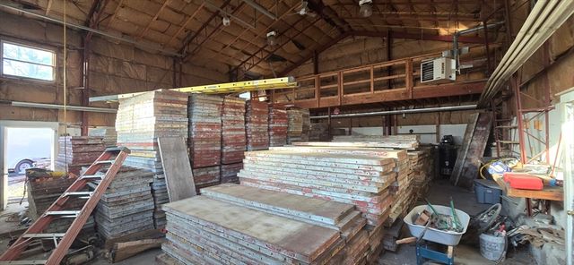 420 Salem St, Lynnfield, MA 01940