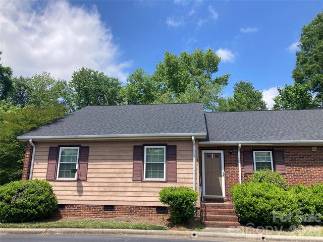 1300 Larchmont Place 901, Salisbury, NC 28144