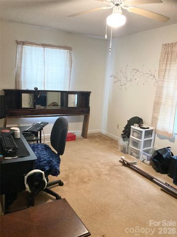1300 Larchmont Place 901, Salisbury, NC 28144