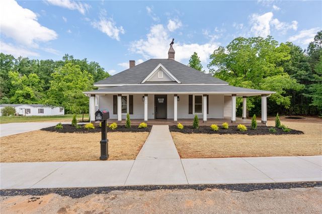 444 W Peachtree Street, Woodruff, SC 29388