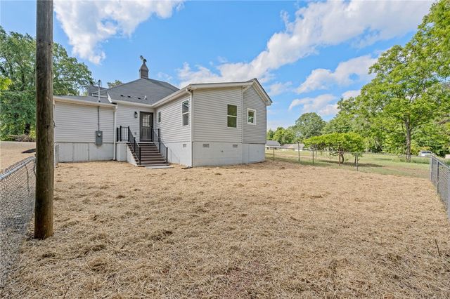 444 W Peachtree Street, Woodruff, SC 29388