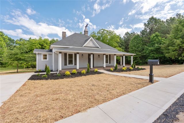 444 W Peachtree Street, Woodruff, SC 29388