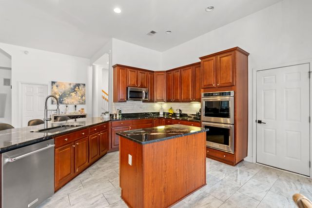 2450 Windmill Way, Myrtle Beach, SC 29579