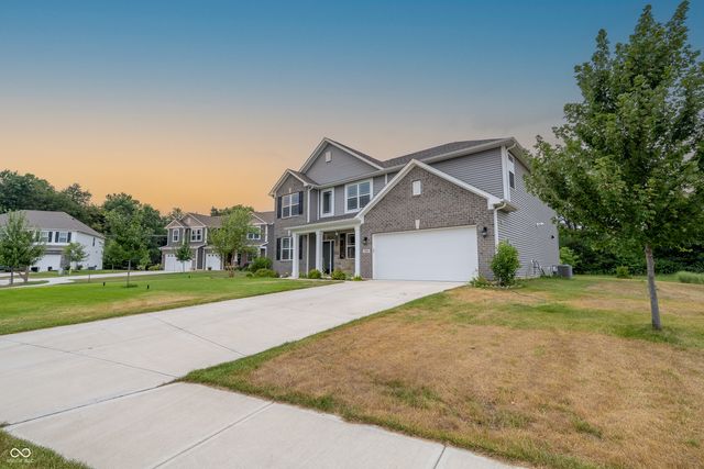 7696 Rolling Green Drive, Plainfield, IN 46168