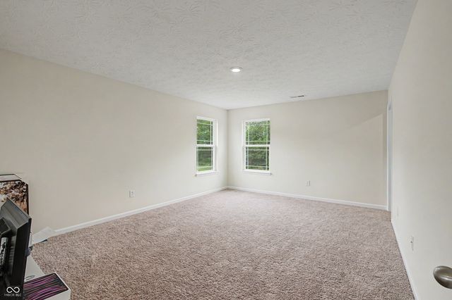 7696 Rolling Green Drive, Plainfield, IN 46168