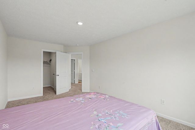 7696 Rolling Green Drive, Plainfield, IN 46168