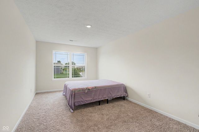 7696 Rolling Green Drive, Plainfield, IN 46168