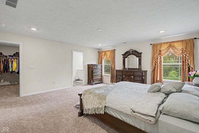 7696 Rolling Green Drive, Plainfield, IN 46168