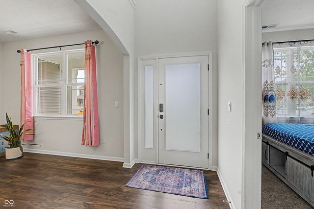 7696 Rolling Green Drive, Plainfield, IN 46168