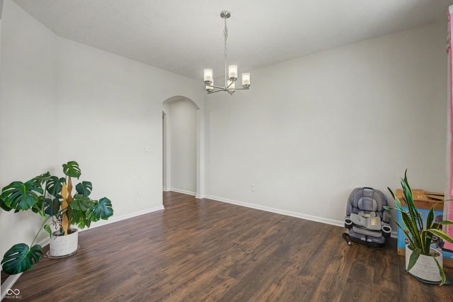 7696 Rolling Green Drive, Plainfield, IN 46168