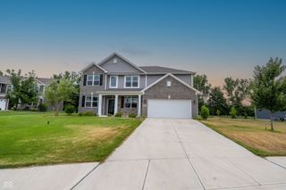 7696 Rolling Green Drive, Plainfield, IN 46168