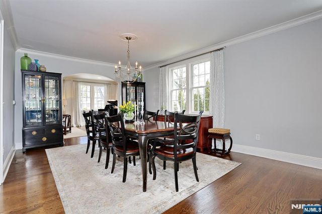 430 Wastena Terrace, Ridgewood, NJ 07450