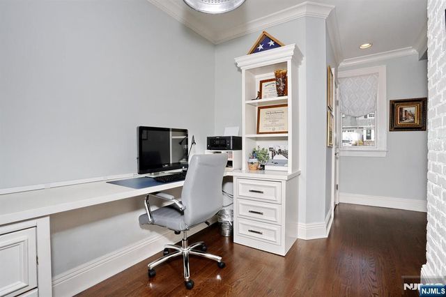 430 Wastena Terrace, Ridgewood, NJ 07450