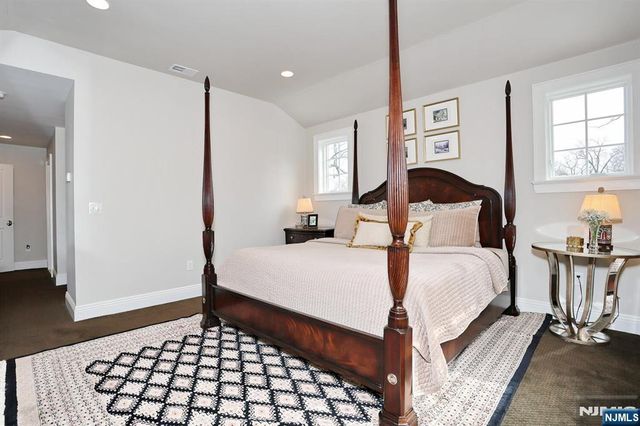 430 Wastena Terrace, Ridgewood, NJ 07450