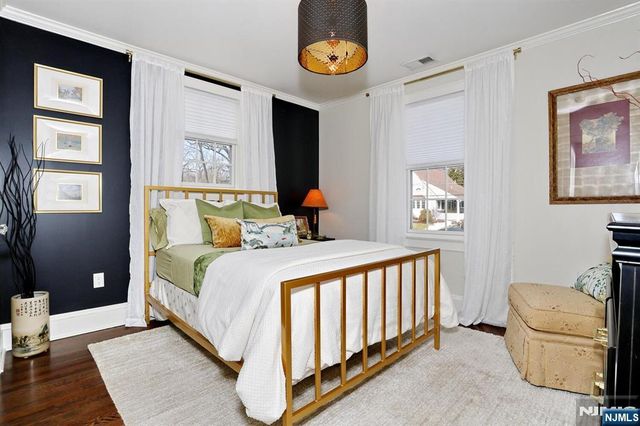 430 Wastena Terrace, Ridgewood, NJ 07450