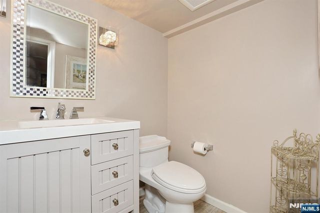 430 Wastena Terrace, Ridgewood, NJ 07450