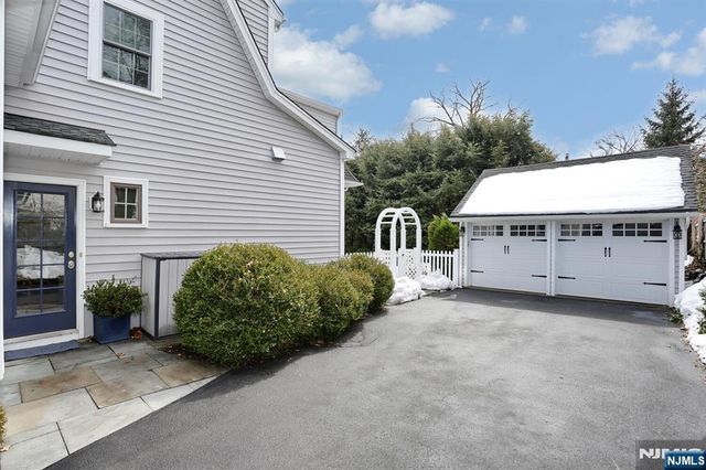 430 Wastena Terrace, Ridgewood, NJ 07450