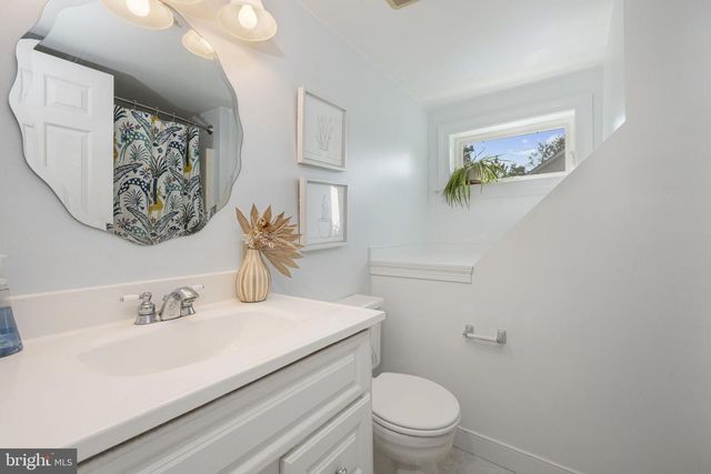 650 FAIRVIEW RD, Glenmoore, PA 19343