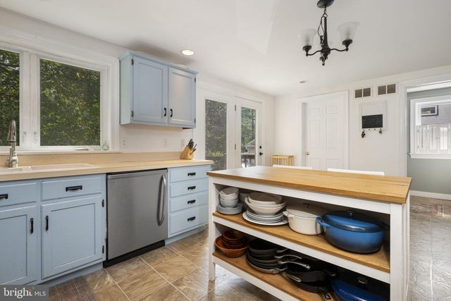 650 FAIRVIEW RD, Glenmoore, PA 19343