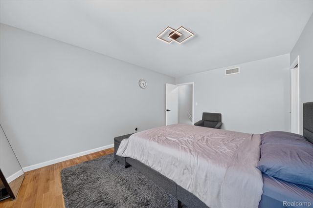 761 Kirts Boulevard, Troy, MI 48084